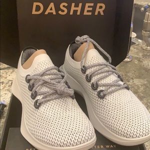 AllBirds Tree dashers quartz/grey 9.5 new in box